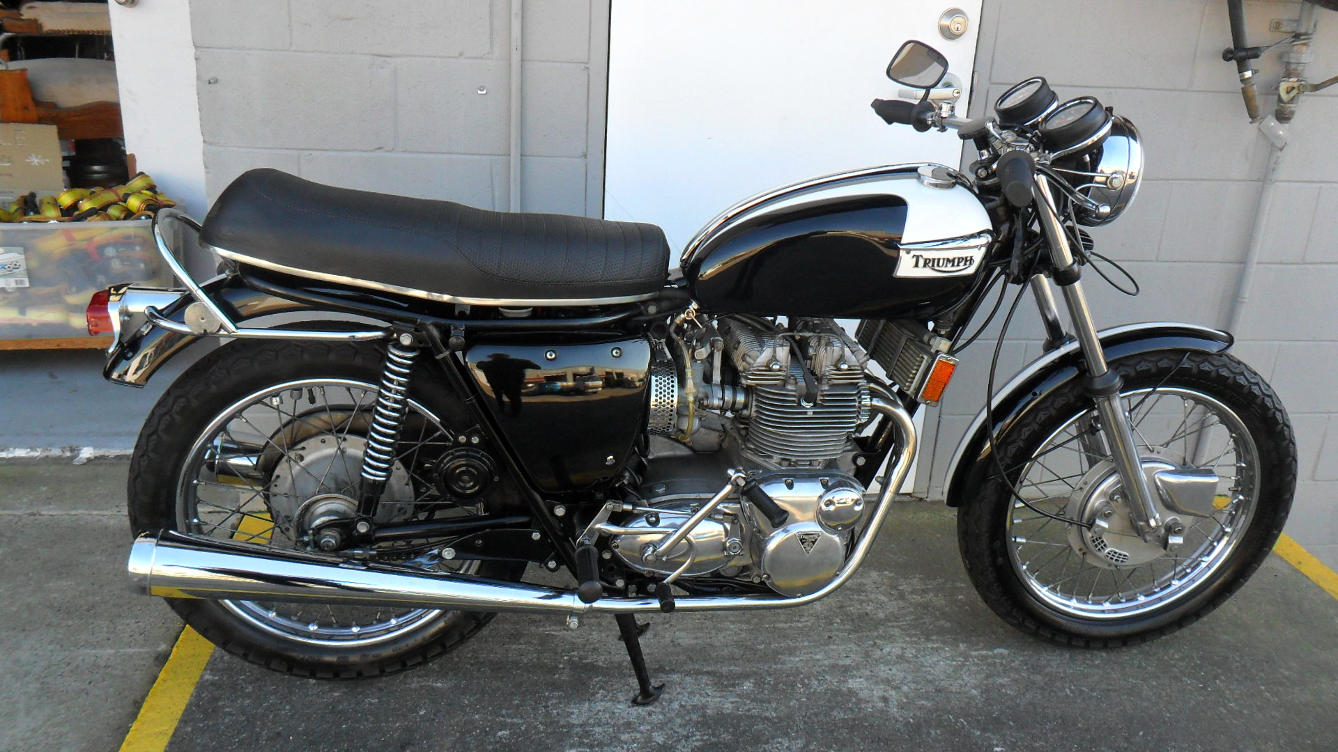 triumph trident t160