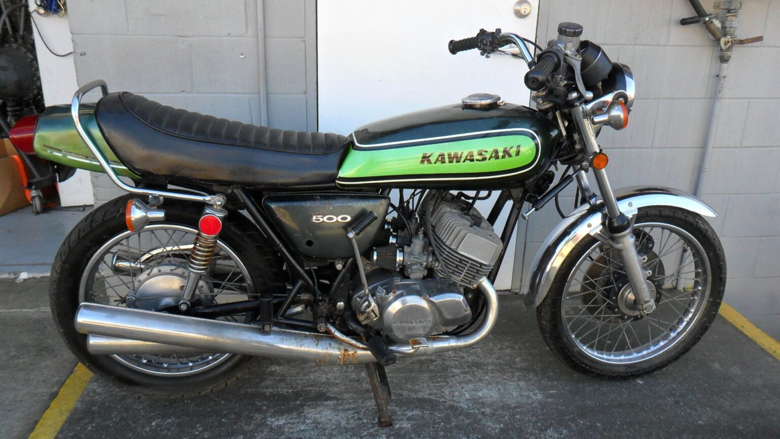 KAWASAKI H1 500 triple, great restoration project Classic Motorcycle
