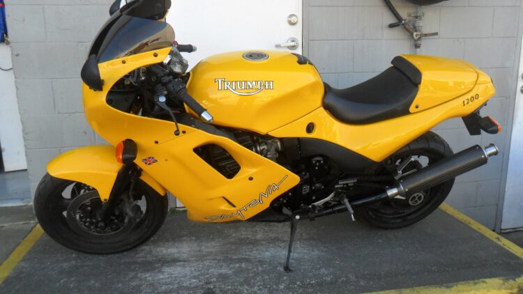 triumph daytona 1200 for sale