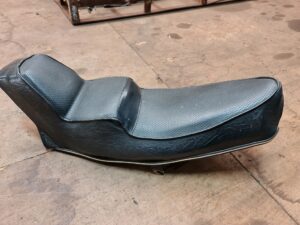 Norton Commando / Hirider custom seat