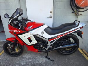 Honda VF500F